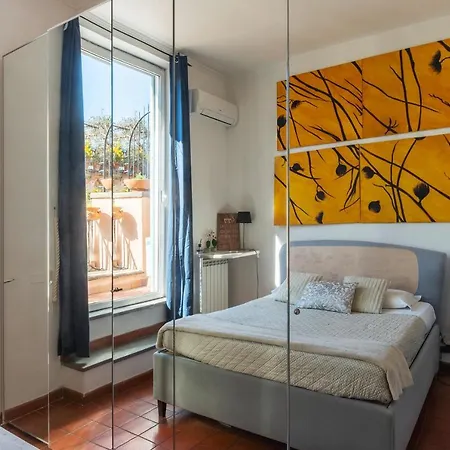 Spanish Steps Corner Apartmán *